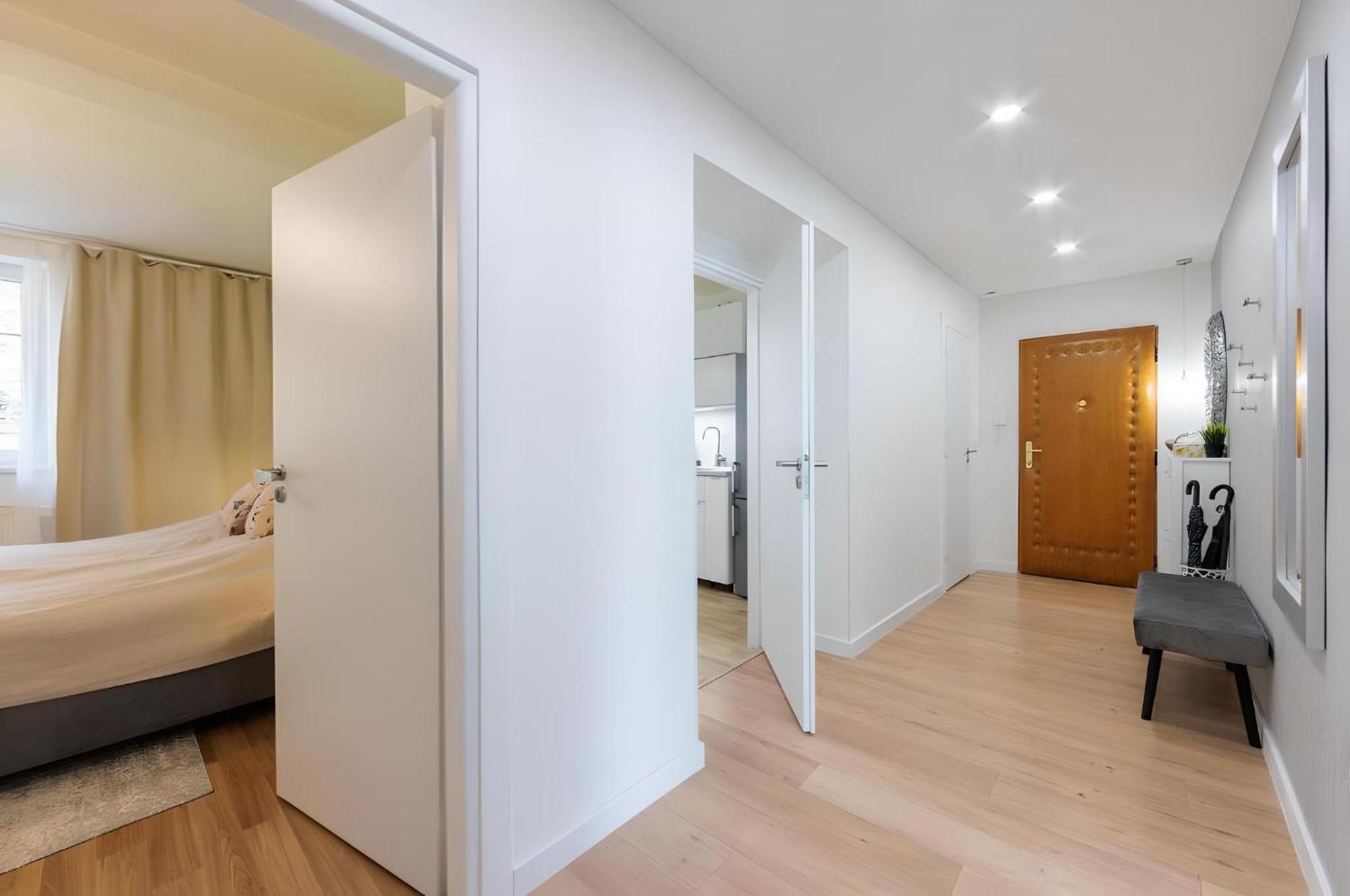 Promenade View Apartment Κάρλοβι Βάρι Εξωτερικό φωτογραφία