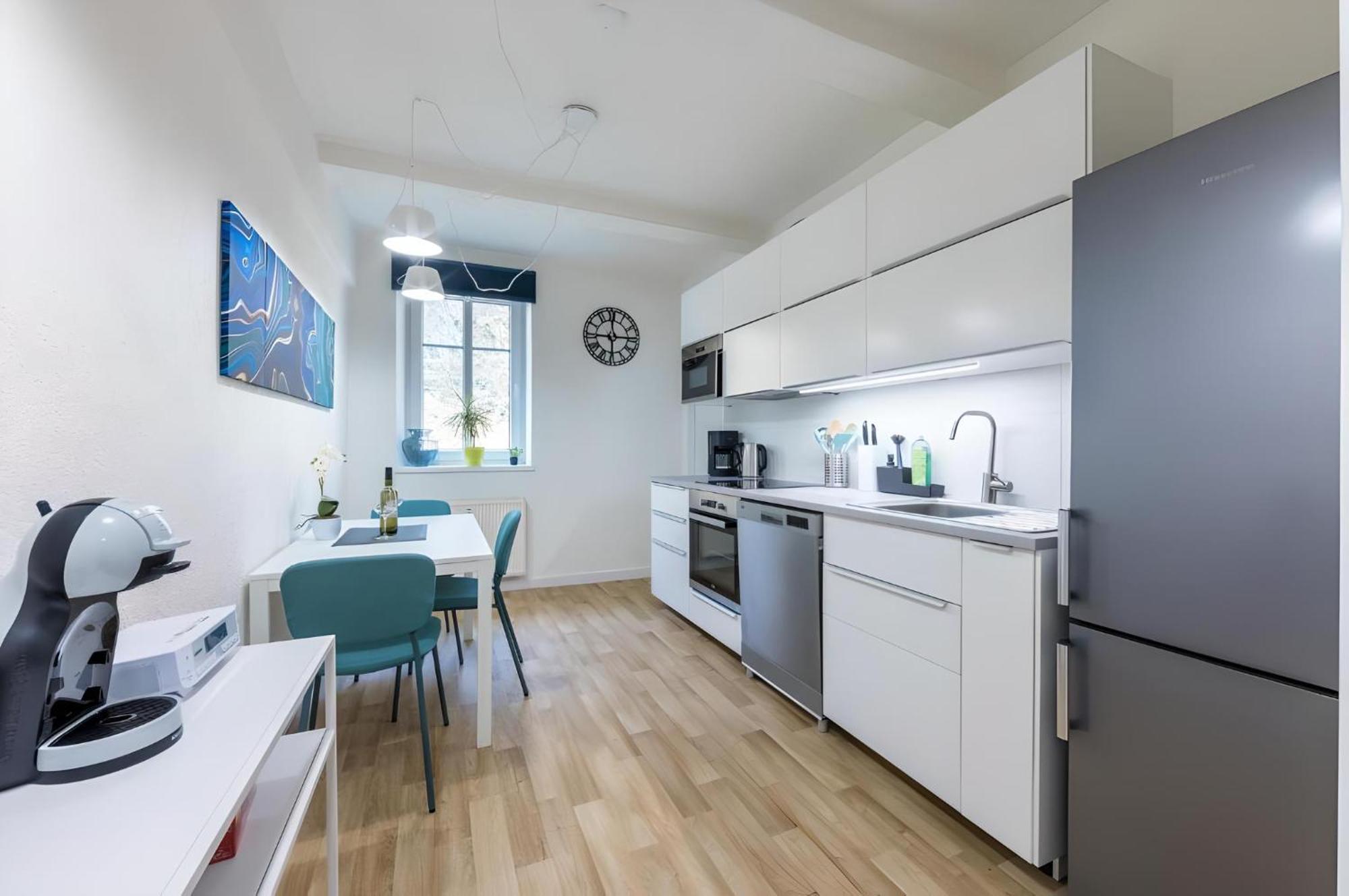 Promenade View Apartment Κάρλοβι Βάρι Εξωτερικό φωτογραφία