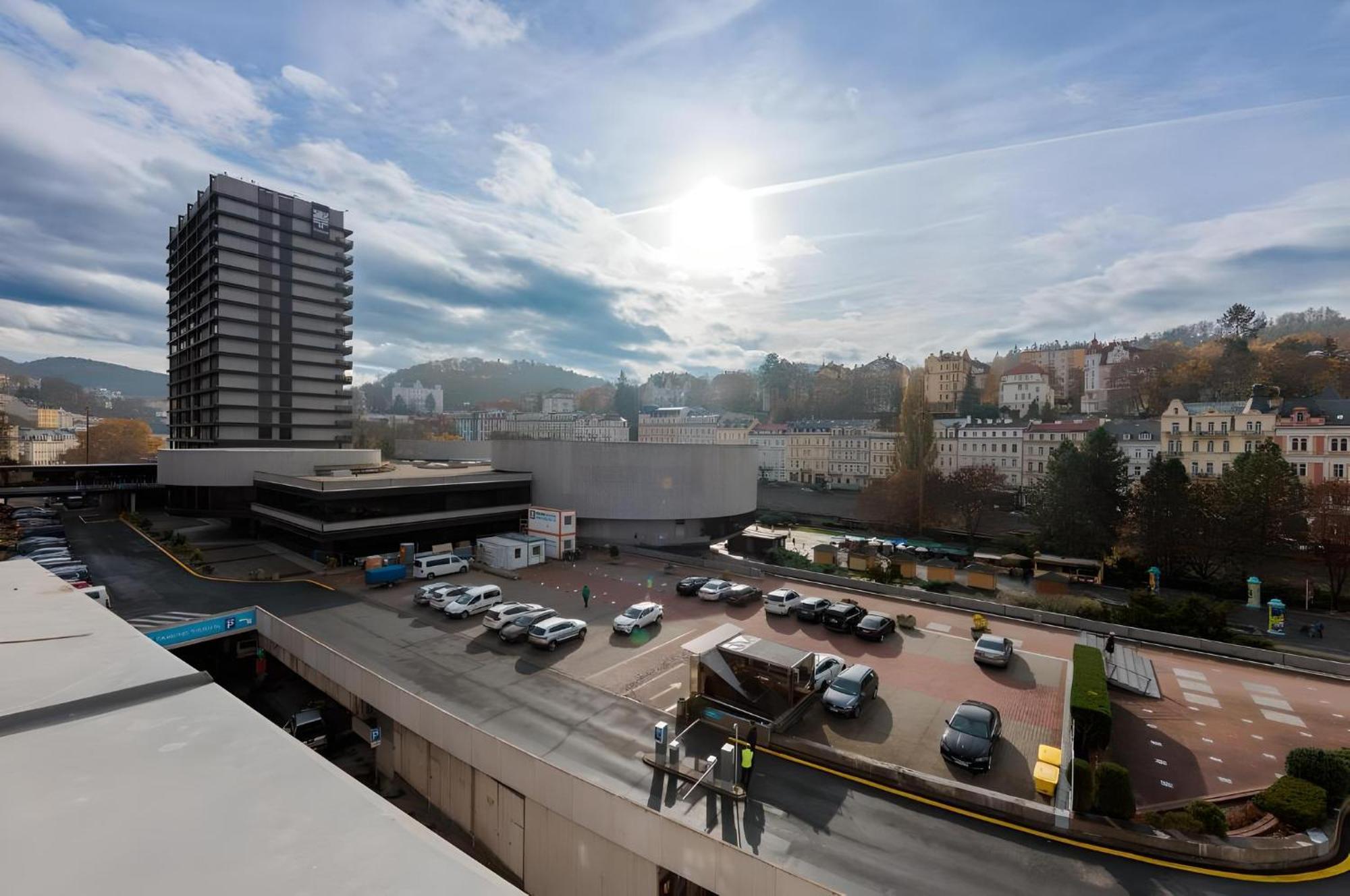 Promenade View Apartment Κάρλοβι Βάρι Εξωτερικό φωτογραφία